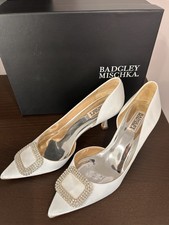 Badgley Mischka Crystal Embellished Satin Pumps   Ivory Bridal Heels Size 10
