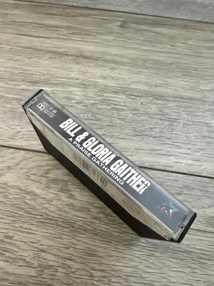 Vintage Cassette Bill Gloria Gaither A Praise Gathering Gospel 1989 USA Christia - Image 2 of 4