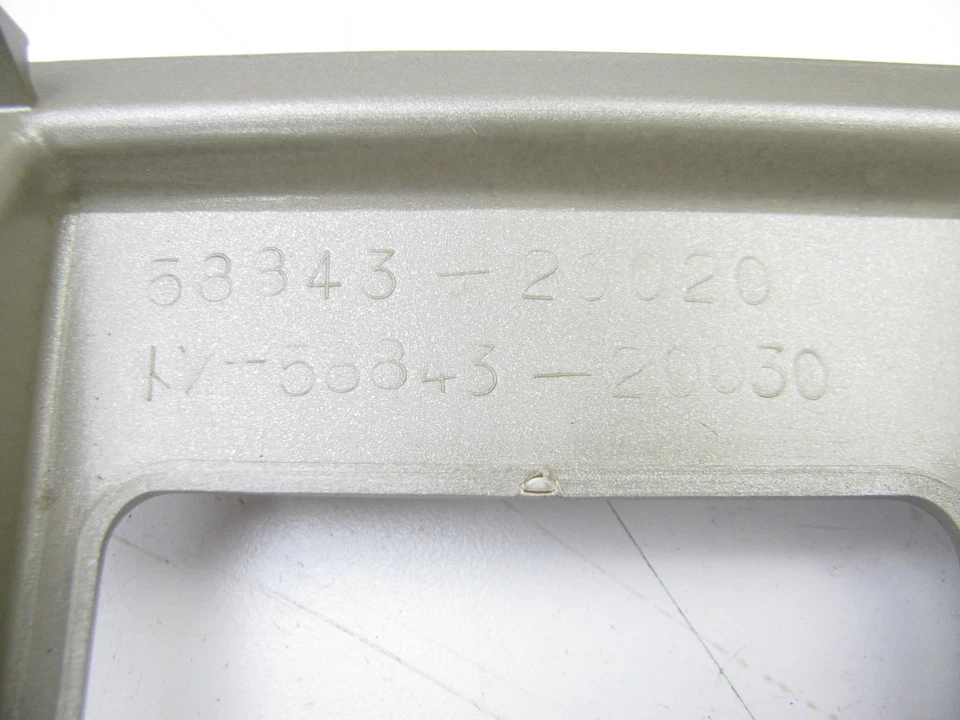 Bisel de palanca de cambios de piso OEM 58843-20030 para Toyota Corona 78-81 NOS Foto 3 de 4