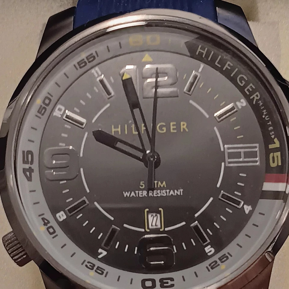 Tommy Hilfiger black and silver watch - Image 4 of 4