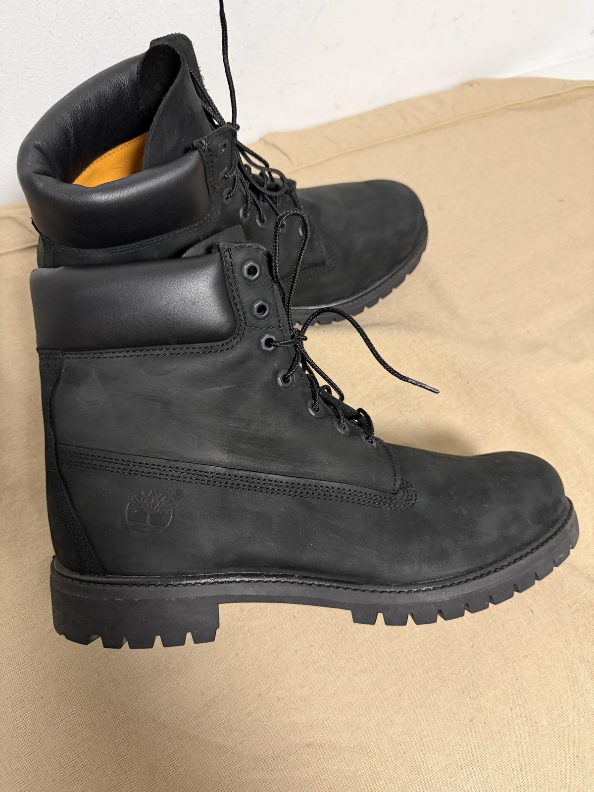 Timberland Boots Mens Size 12 Black 6-Inch Waterproof Nubuck Insulated 10073