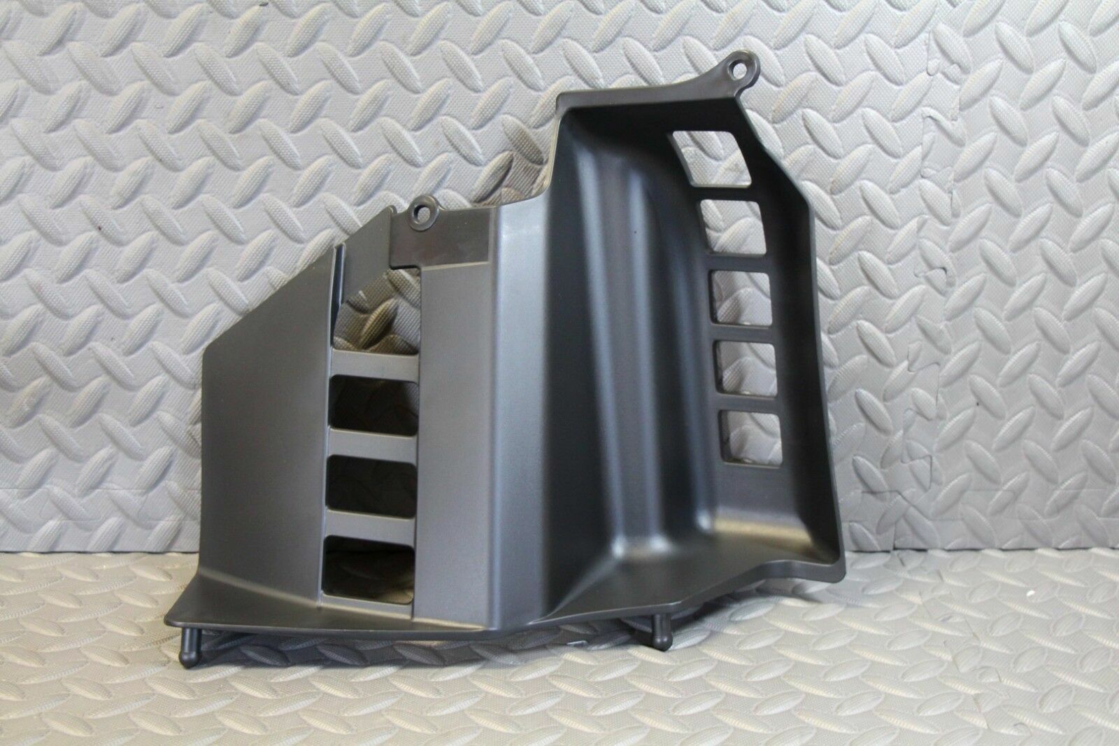 NEW Yamaha Heel Guard Nerf Bar Plastic Banshee 350cc 19872006 left