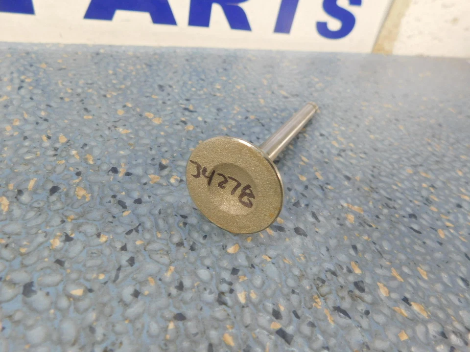 Válvula de admisión Fiat 850 cupé araña 817cc 843cc 1965-1969 Foto 4 de 4