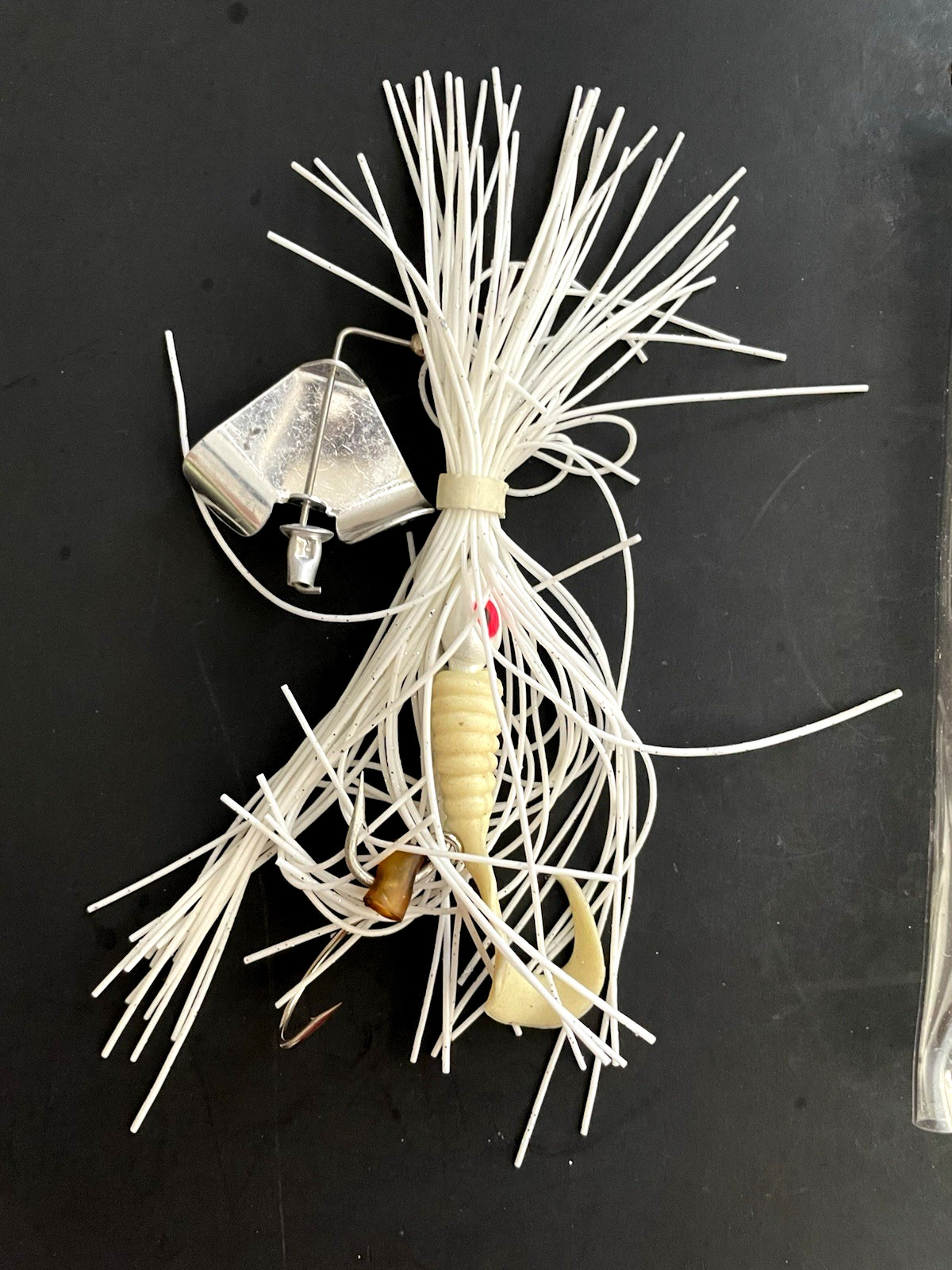 Lot of 4 BUZZBAIT LURES Mixed Colors Bass Fishing with Hand-Made Plastic Cases - Image 5