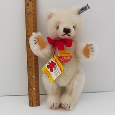 Steiff White Original Teddy Bear, 0203/26, 9 in., Circa 1982