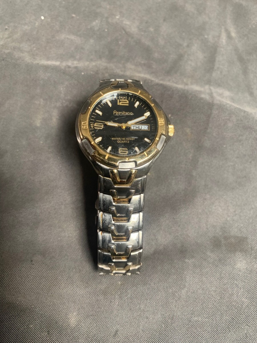 Vintage Armitron Water 165 Resist Quartz Mens Day Date Watch