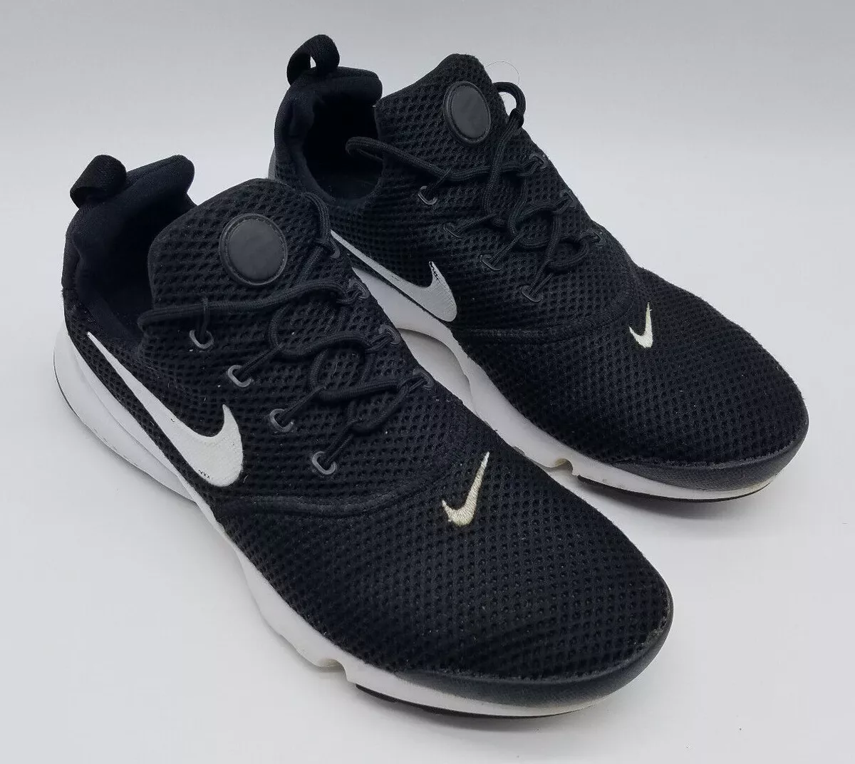 Nike black hotsell presto fly