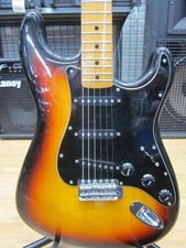 Guitare électrique (Tokai) Silver Star 38 3 tone Sunburst Made in Japan type ST