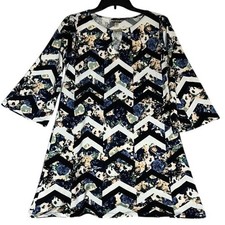 Haani Petite Floral Chevron Boho Mini Dress PM 3/4 Sleeve Keyhole Neck Stretchy