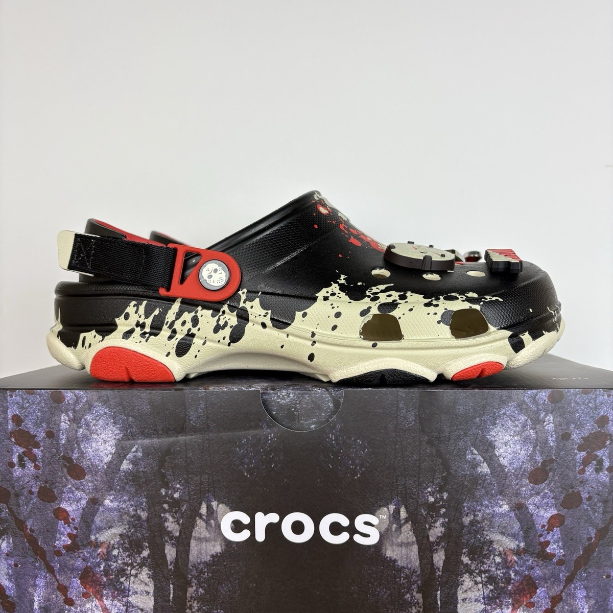 EXO クリス　グッズ　卓上時計 Crocs All Terrain Clog Friday the 13th Scary Movie Pack Jason