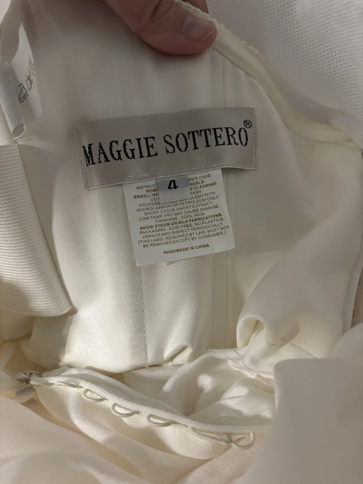 Size 4 Beautiful Bride Wedding Dress, Strapless Ivory Color With Light Pink Hugh - Image 2 of 4