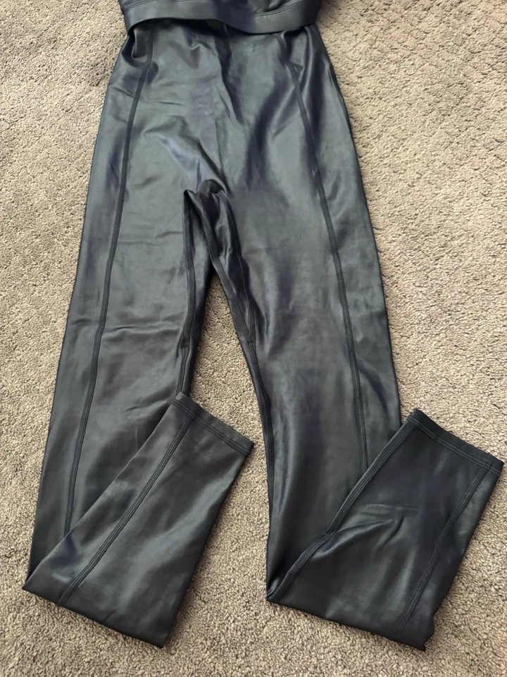 Mono Fabletics Para Mujer Negro Sólido Motion365 Calce Ajustado Brillo Sin Mangas S $109 Foto 2 de 4