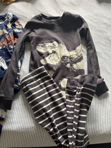Excellent Condition boys Pajamas Size 8 - Picture 5 of 7