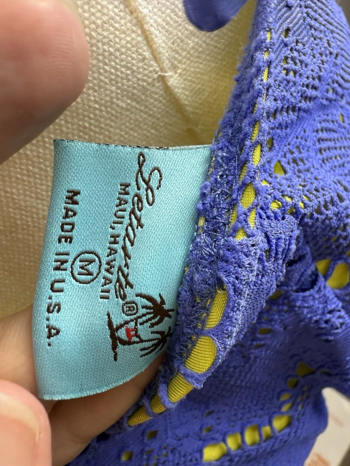 Traje de baño de una pieza halter burdeos de encaje calavera con defecto Letarte talla M Foto 4 de 4