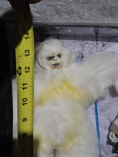 star wars collector series 12 inch Luke Vs. Wampa - Picture 11 of 11