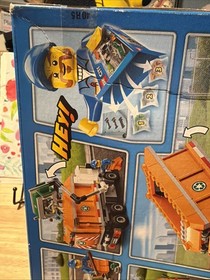 NEW Lego CITY 60118 Garbage Truck. Town. Refuse. Great Vehicle. Sealed. Retired