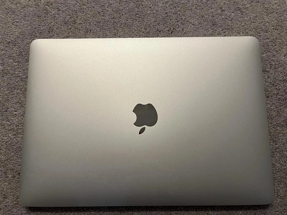 Apple MacBook Pro 13" 2016 · i5 · 8GB · 512GB, photo 2 of 5