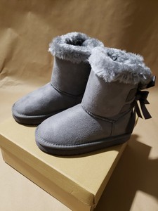 girls gray ugg boots