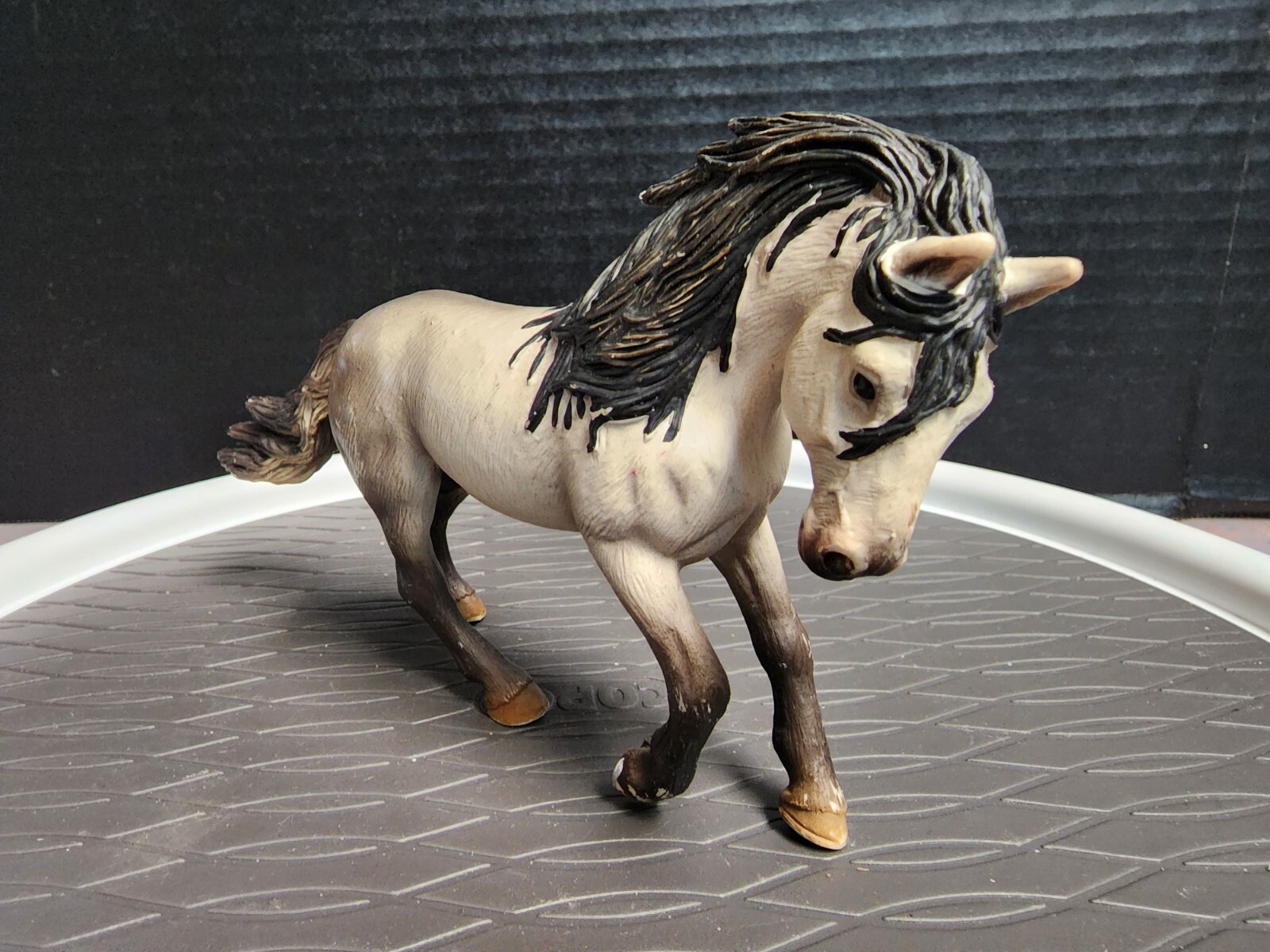 2005 Schleich Gray ANDALUSIAN STALLION Retired Horse Animal Figure