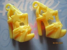 BARBIE DOLL / PAIR OF SHOES: BOOTS, PUMPS ....... (647)