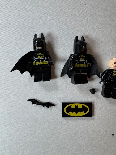Lego DC Batman Superman Minifigures Lot Of 5 Plus Extras Superhero Movies Comics - Picture 2 of 7