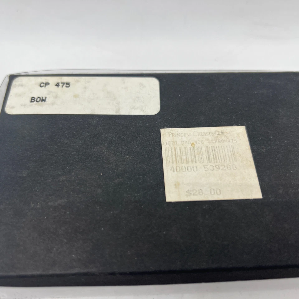 Pajarita negra formal preatada accesorios formales Santana para esmoquin Foto 3 de 4