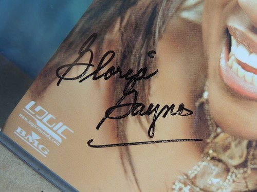 Celebrity Signed Photos - Actors, Actresses, Entertainers Signatures Autographs - Picture 173 of 430