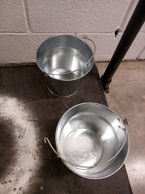 Small Tin Bucket 4 Sale! Moving out....