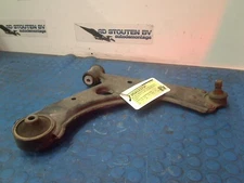 2014 VAUXHALL ADAM HATCHBACK 3-DRS 1.2 16V (A12XER (Euro 5)) right front wishbone