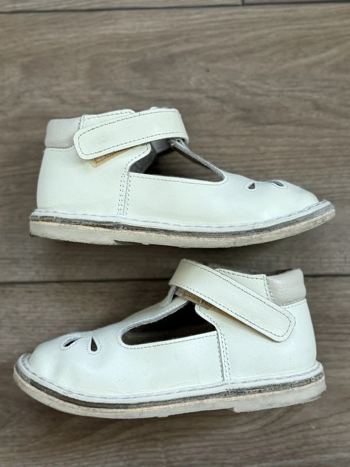 Toddler Orthopedic Leather Sandals Shoes White Ivory US Size 9.5 Euro 25 Foto 4 de 4