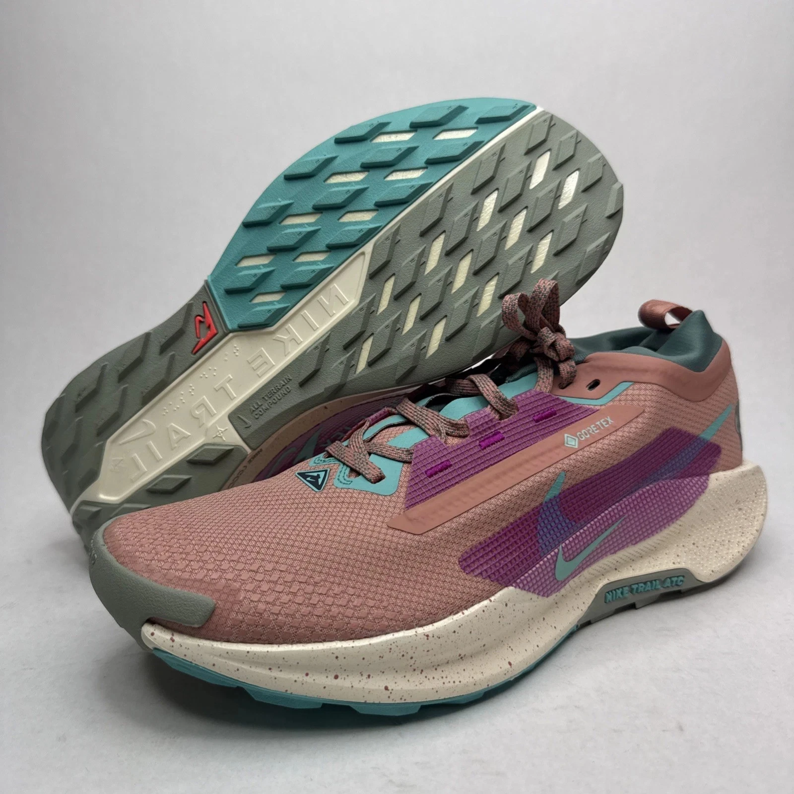 Nike Pegasus Trail 5 GTX Mens 9.5 Running Shoes Multicolored FQ0908-600 B Grade