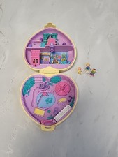 Playset scuola materna Polly Pocket 1994 vintage con personaggi Bluebird. PBF