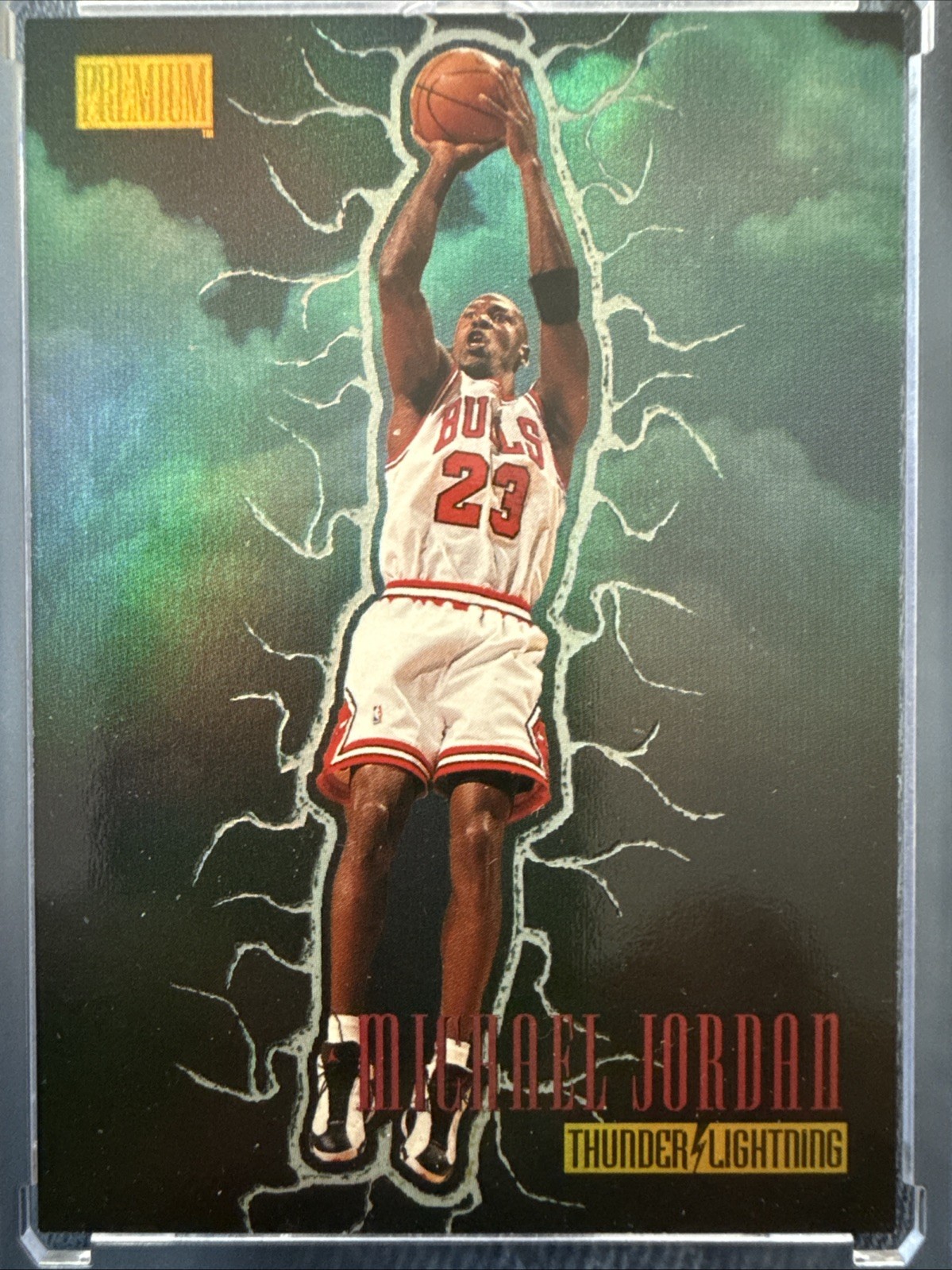 1997-98 Skybox Premium - Thunder and Lightning Michael Jordan #5TL