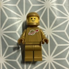 LEGO Minifigure Vending Machine 21358 - Spaceman Pearl Gold - idea230
