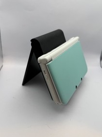 Nintendo 3DS XL White & Mint Bright Screens Box 32GB Sd Card & Pokemon Sun