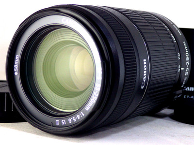 Canon EF-S 55-250mm f/4-5.6 IS II AF Zoom Lens Near Mint No Fungus No Haze Japan