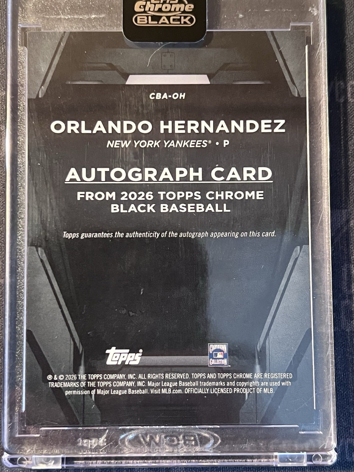 2026 Topps Chrome Black Baseball Orlando Hernandez Yankees True Gold Auto  /50 view 2