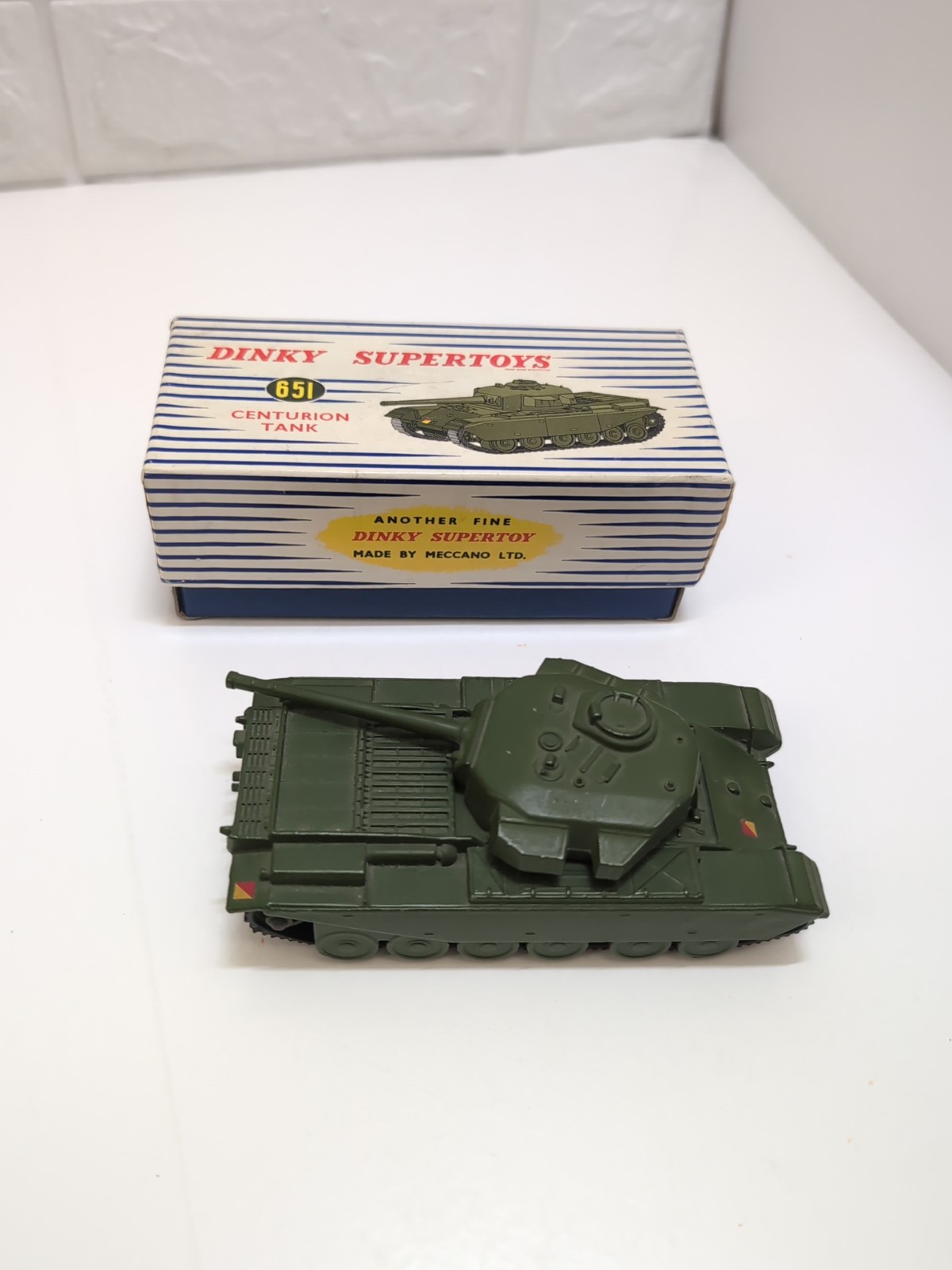 Dinky 651, Centurion Tank - Free Price Guide & Review