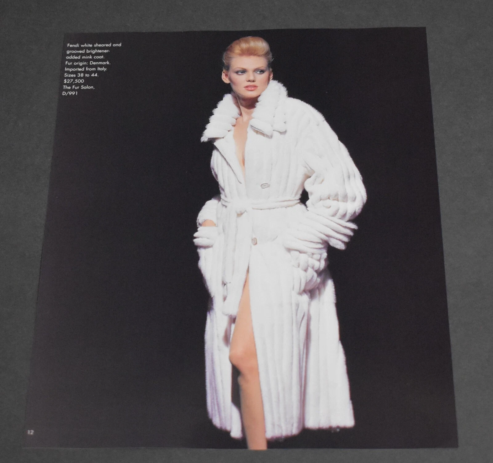 1998 Stampa Pubblicità Sexy Moda Gambe Lunghe Lady Bionda Fendi Pelliccia Cappotto Femminile Bellezza