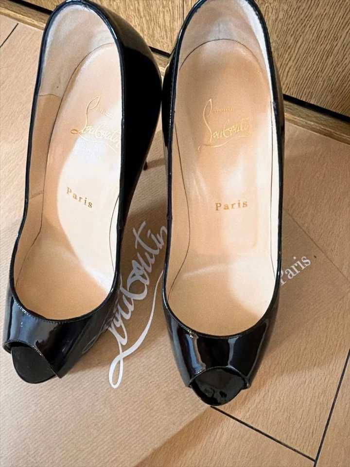 Escarpins Christian Louboutin neufs en cuir verni très privé EU:37 US:7 noir - Photo 3/4