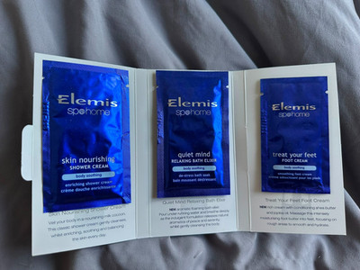 ELEMIS Spa Home Trio NEU Körperberuhigende Duschcreme Badeelixier Fußcreme
