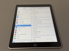 Apple iPad 5 32GB Gray Wifi Only Very good 100 Battery, Cycle 3 IOS 10.3.1