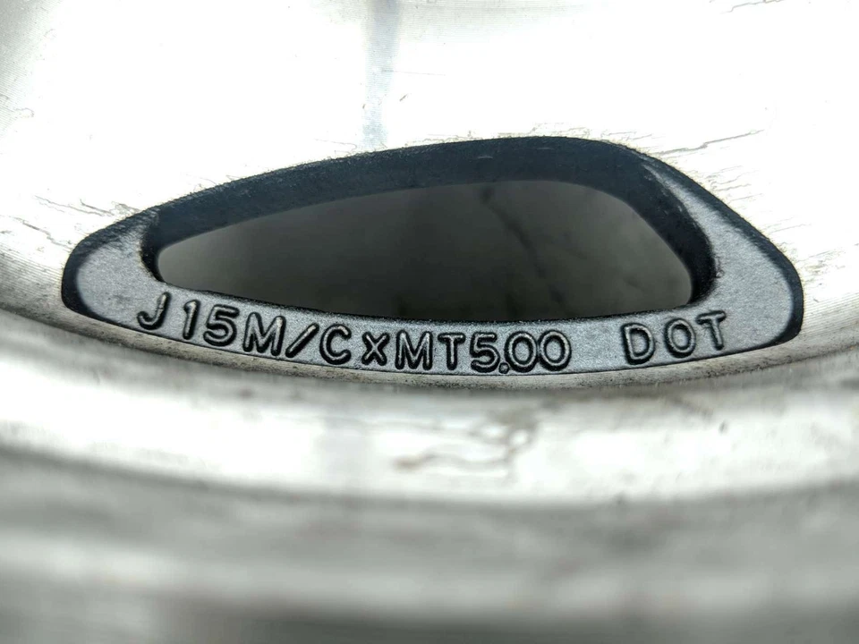 Llanta trasera recta 99 Suzuki VL1500X Intruder LC 15 x 5,00 Foto 3 de 4