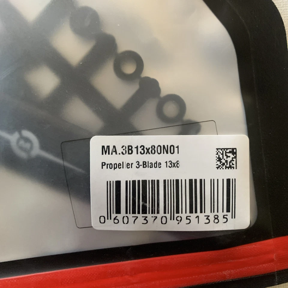 Master Airscrew 13x8” 3 Blade Propeller MA3B13x80N01 NEW - Image 2 of 3