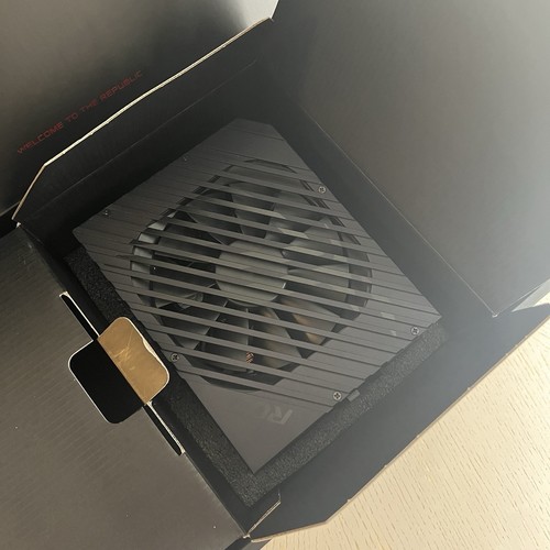 ASUS ROG Thor 1200 80+ Platinum Power Supply - Afbeelding 5 van 11