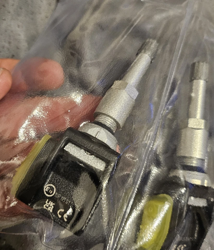 Kit SENSOR TPMS P68600218AA 2023-2026 Original Mopar Ram 1500 2500 3500 4500 5500 Foto 4 de 4