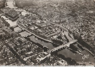 CPSM 75 PARIS Vu d'avion L'Ile de la Cité