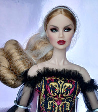 Integrity Toys Nu Fantasy Fashion Royalty Vanessa Perrin Smoke and Shadow NRFB