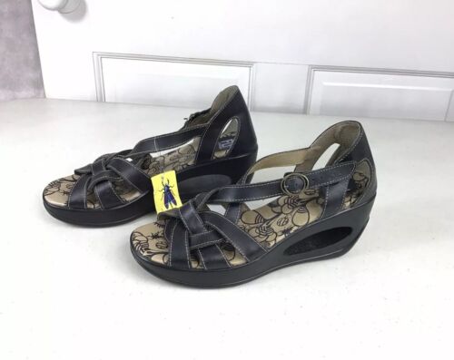 FLY LONDON Wedge Sandals Womens 8 NEW - Picture 1 of 7