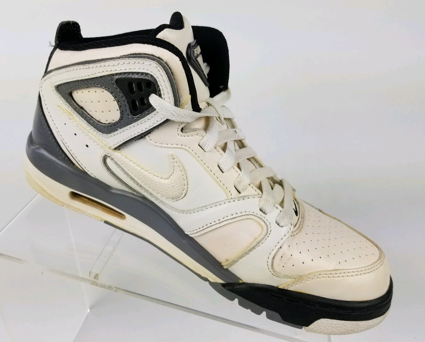 nike air flight falcon white